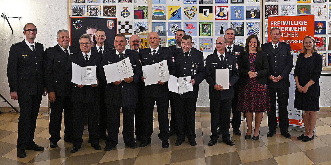 Gruppenfoto mit Preisträgern