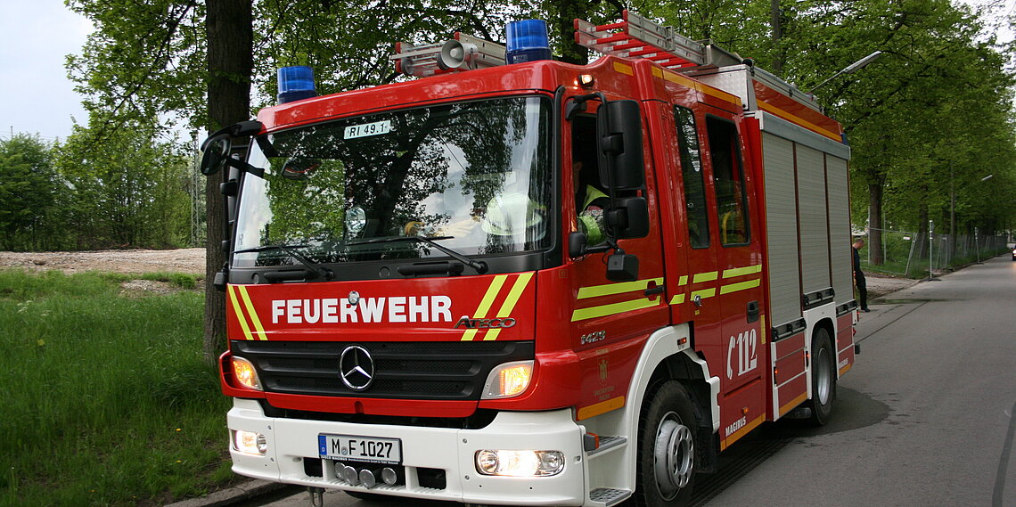 Wann dürfen Feuerwehrleute Blaulicht und Martinshorn aufs